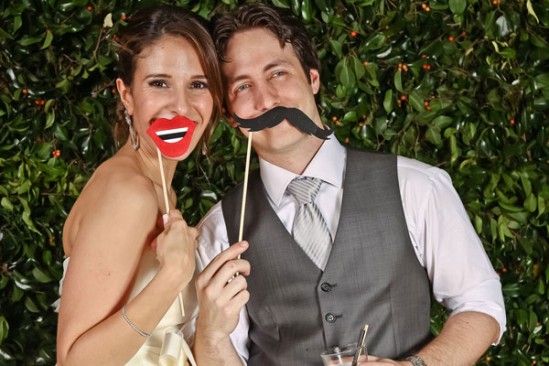 Foto casamento divertida com máscaras
