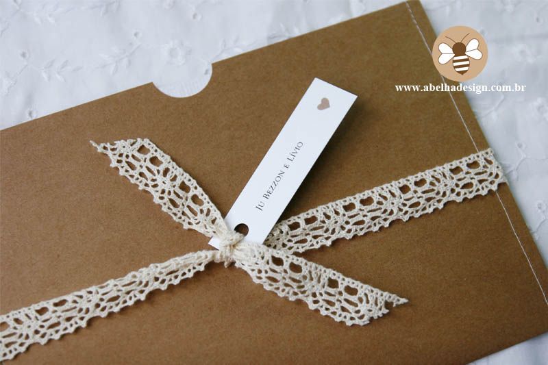 Convite de casamento Abelha Design: rústico com mandala.