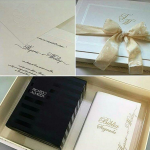 Convite do casamento de Wesley Safadão e Thyane Dantas, bíblia sagrada personalizada com os nomes do casal e terno do noivo.