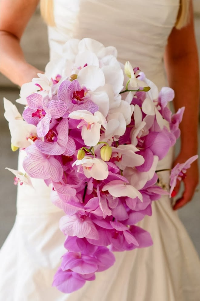 Buquês de noiva em cascata - Planejando Meu Casamento