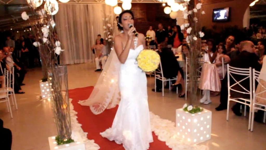 Entrada da noiva diferente noiva entra cantando Planejando Meu Casamento